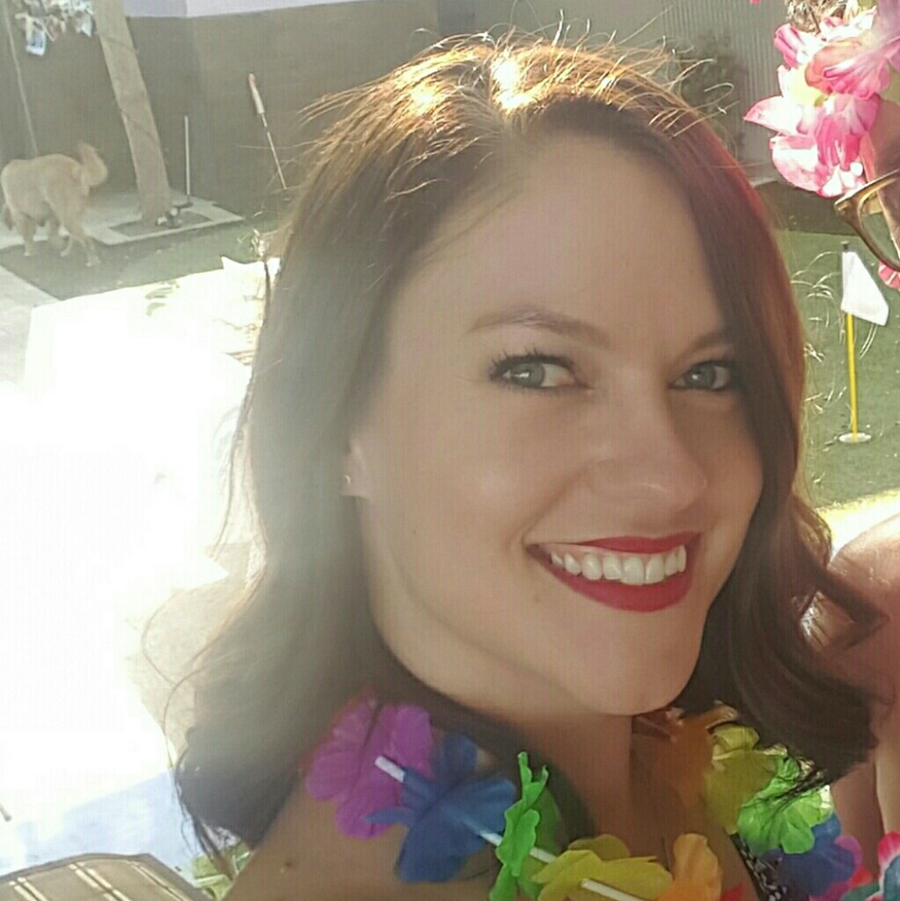 Meet your Posher, Whitney